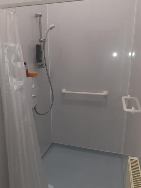 Level Access Shower - Adapted Property 